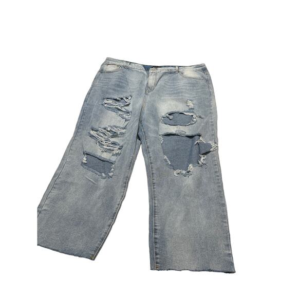 Pretty Little Thing Ripped Jeans Size US 20 UK 24 - Picture 1 of 3